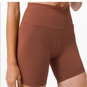 Wunder grain short. 8 inch inseam. Red brick! True to size